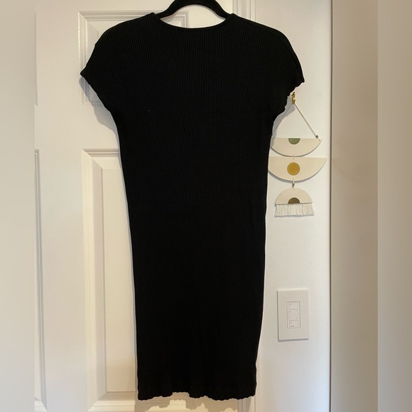 Amour Vert Ribbed Dress - Picture 4 of 6